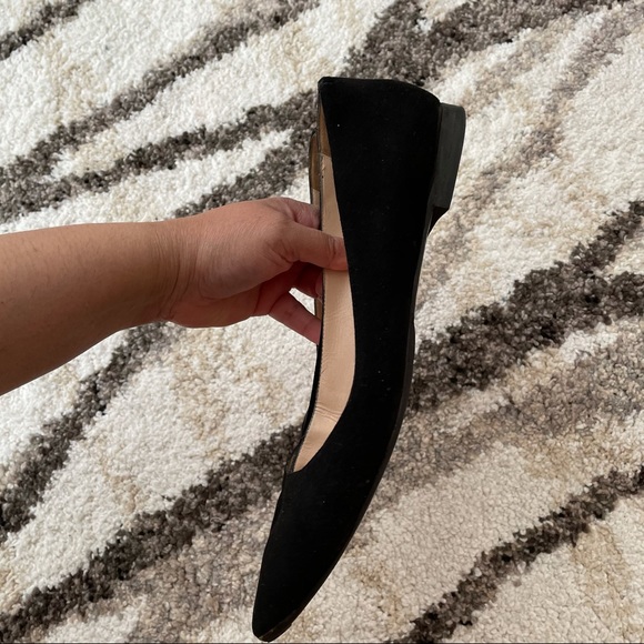 Giorgio Armani Black
Suede Point-Toe Ballerina Flats - Picture 15 of 15